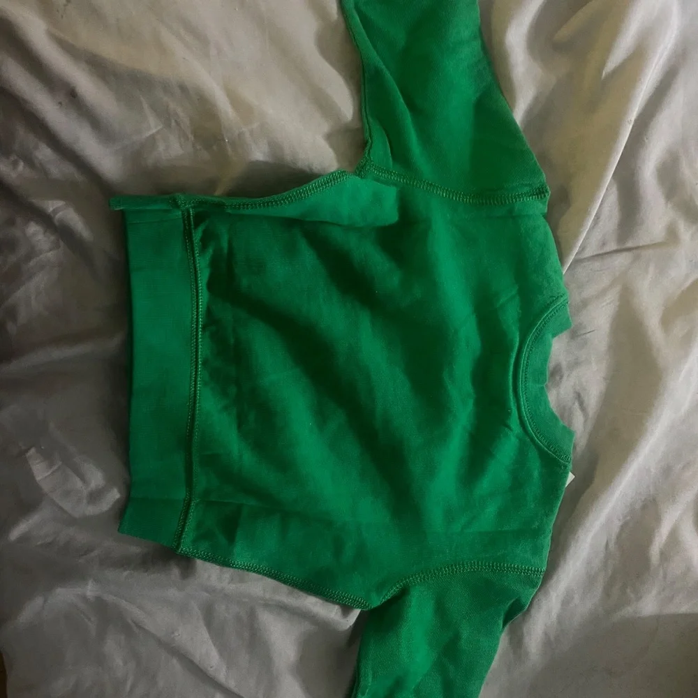 Infant Ralph Lauren Brand New sweater 9 months - Picture 2 of 2